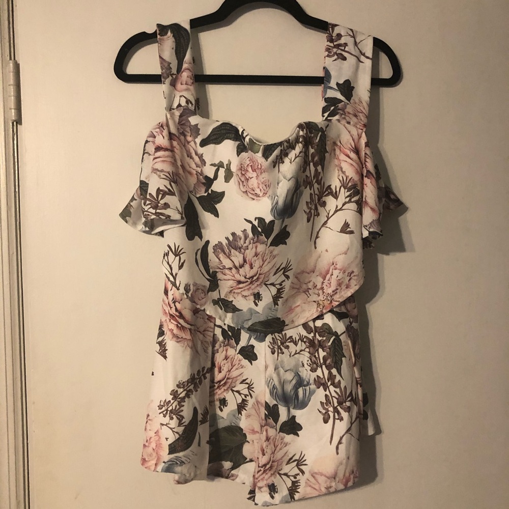 L’Atiste Flower Off Shoulder Romper